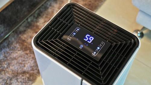 地庫潮濕地面打滑，用地面吹干除濕機(jī)